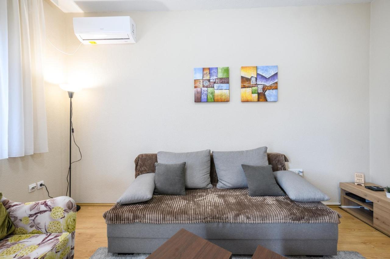 Lux Apartman D&N Svilajnac Buitenkant foto